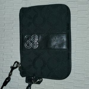 Coach wristlet ... black